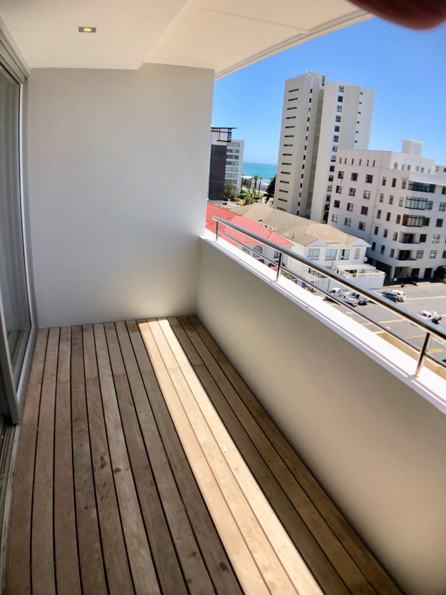 2 Bedroom Property for Sale in Sea Point Western Cape